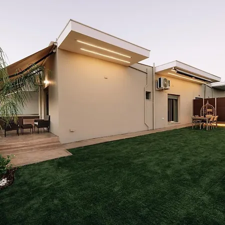 Escape Luxury Garden Retreat * Chalkida